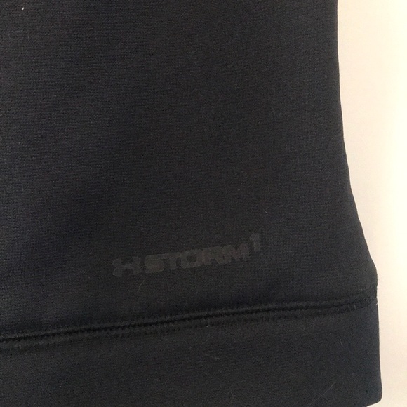 Never worn. Under Armour Vest - Picture 4 of 4